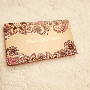 I'm selling Makeup cosmetics